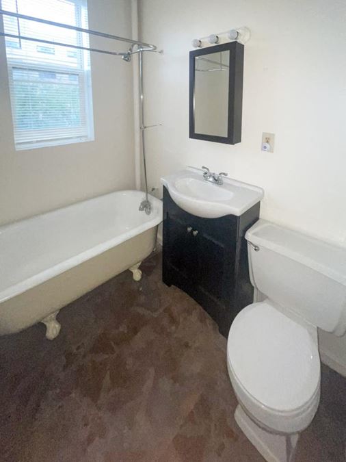 6925 South Yale Avenue, Chicago, IL 60621